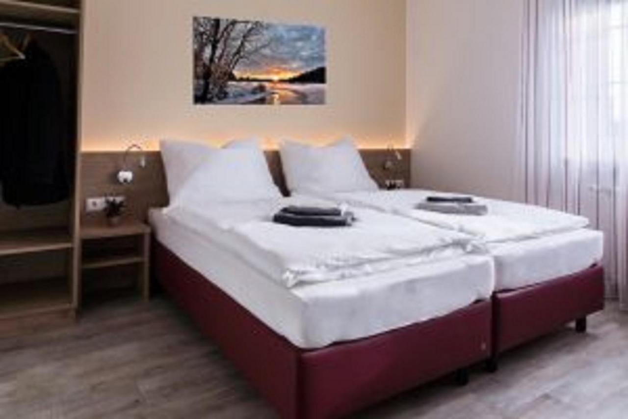 Bauers Gaestehaus Obersiebenbrunn エクステリア 写真